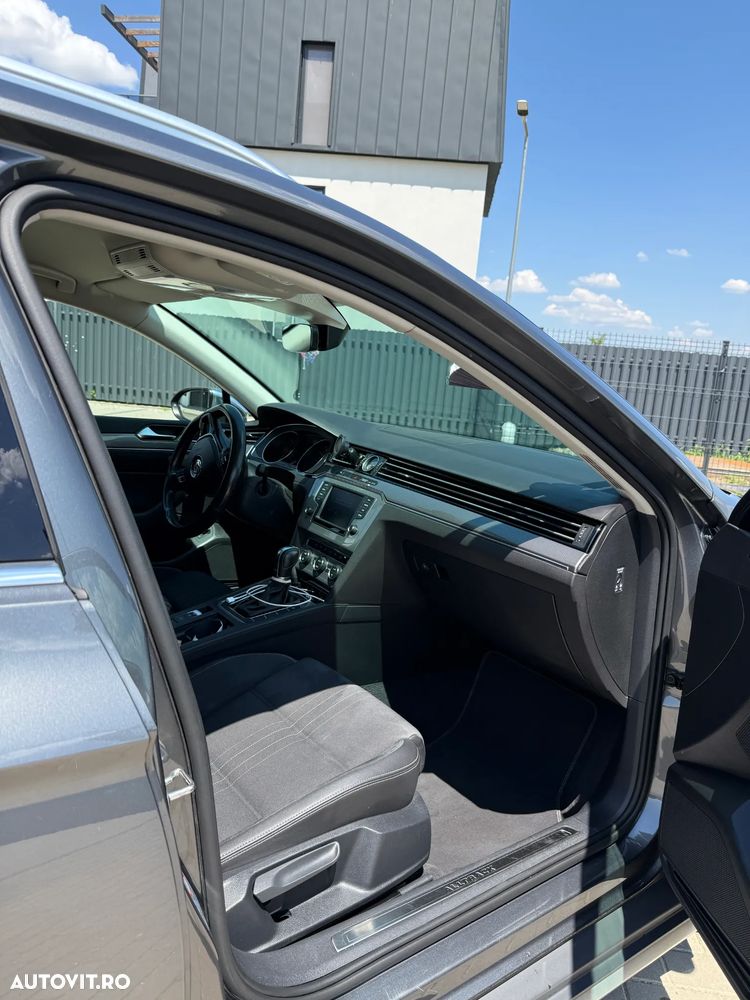 Volkswagen Passat 2.0 TDI SCR DSG 4Motion Alltrack - 6