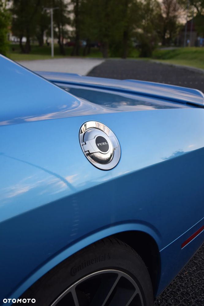 Dodge Challenger - 14