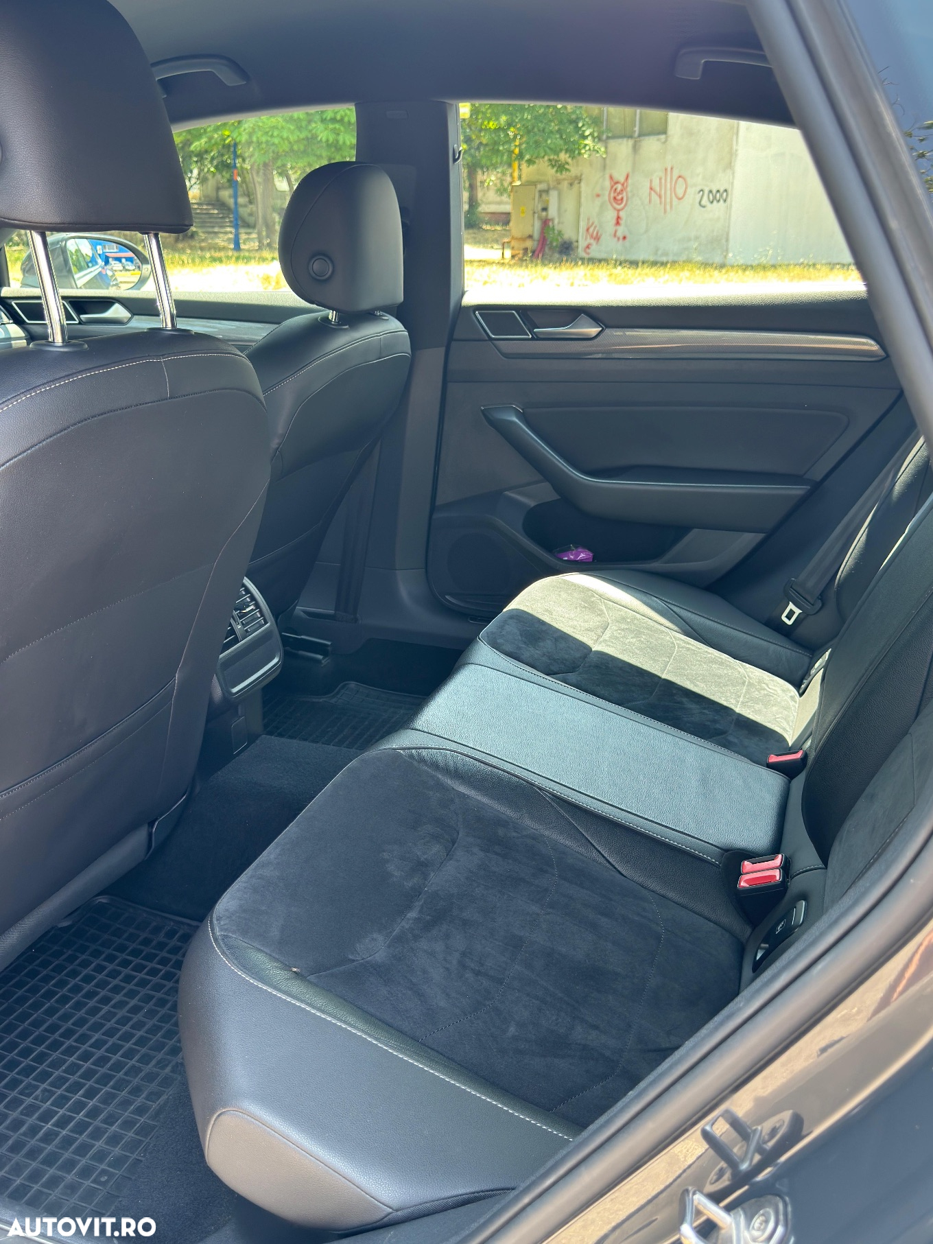 Volkswagen ARTEON 2.0 TDI DSG 4Motion R-Line - 19