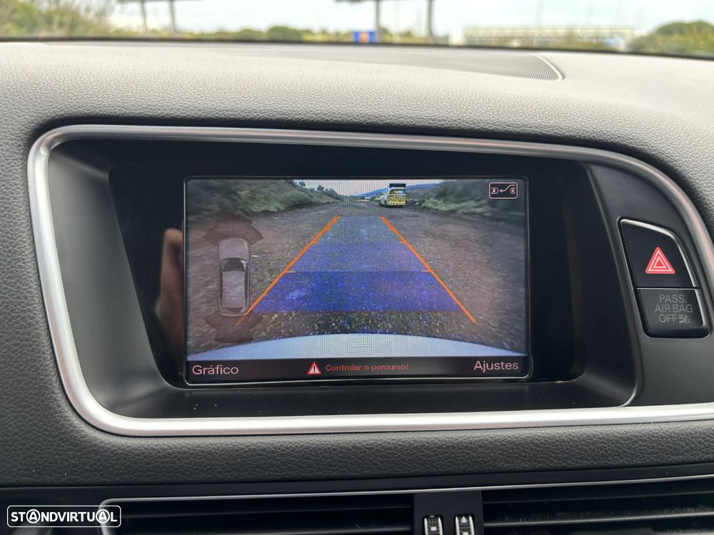 Audi Q5 2.0 TDI Business Line S-line - 27