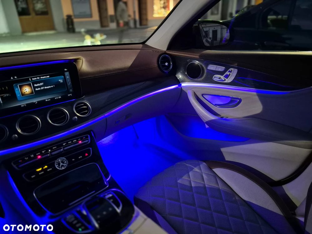 Mercedes-Benz Klasa E 250 Avantgarde - 19