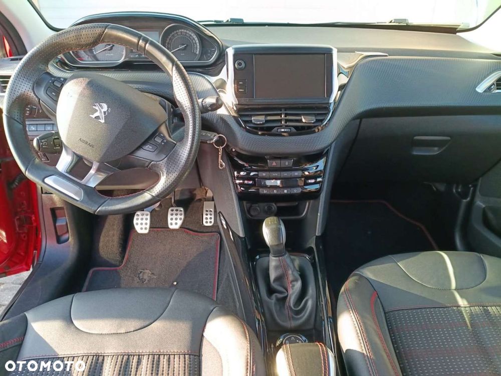 Peugeot 2008 - 9