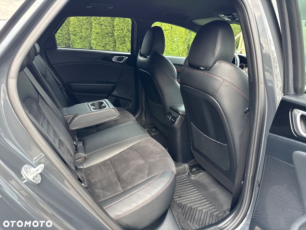 Kia ProCeed 1.6 T-GDI OPF GT - 8