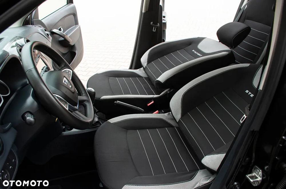Dacia Sandero Stepway TCe 100 Prestige - 27