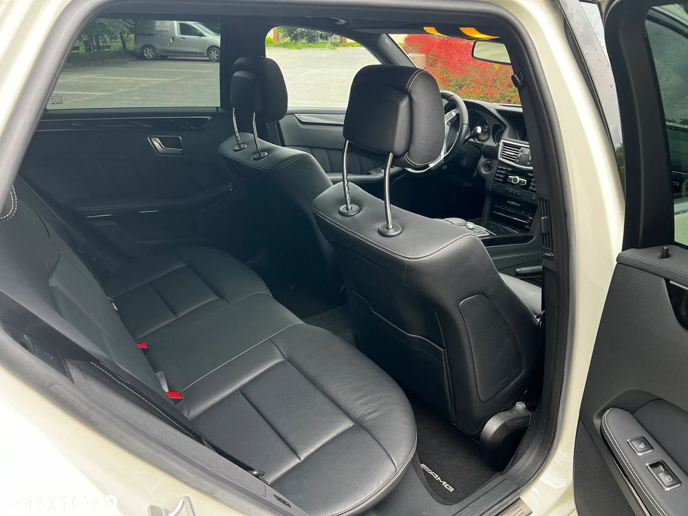 Mercedes-Benz Klasa E 500 BlueEFFICIENCY 7G-TRONIC Avantgarde - 27