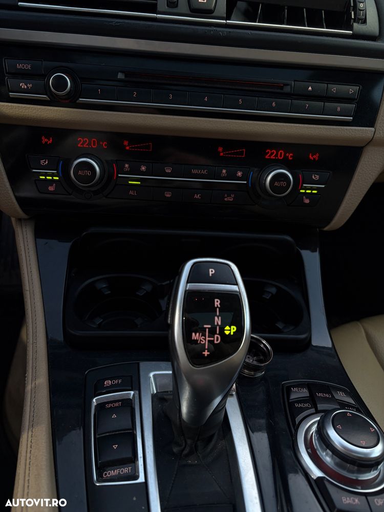 BMW Seria 5 520d Sport-Aut. - 8