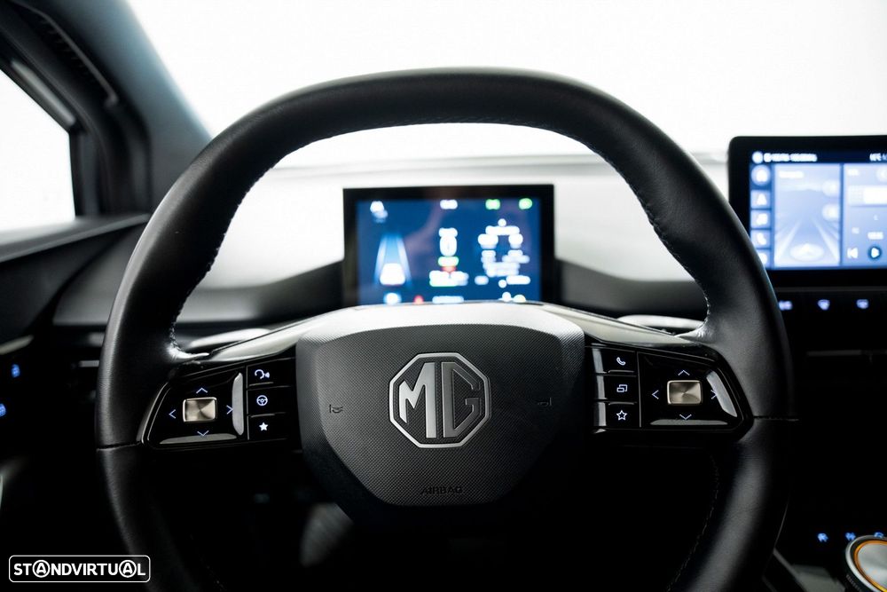 MG MG4 64 kWh Luxury - 8