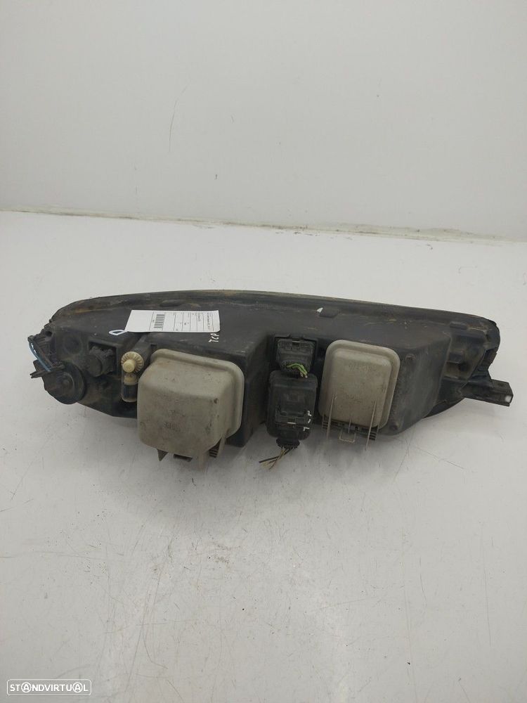 Farol/ Otica Dianteiro Dto Fiat Marea Weekend (185_) - 4
