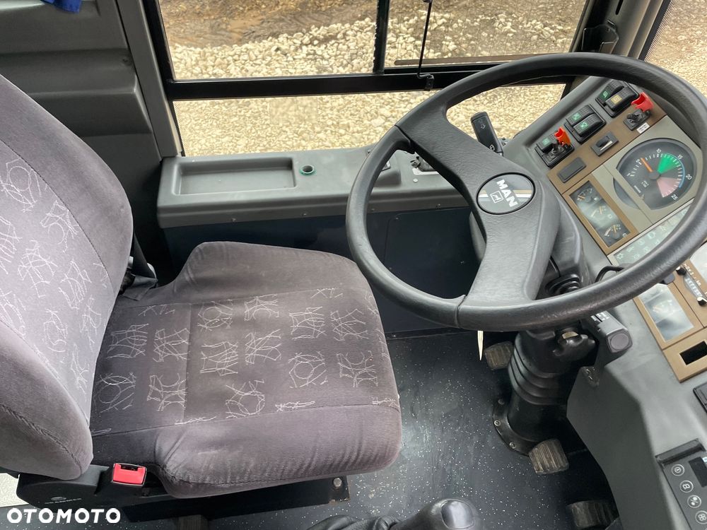 MAN A 51 SCOLER 3 KLIMA WEBASTO STAN BDB WOJSKO - 26