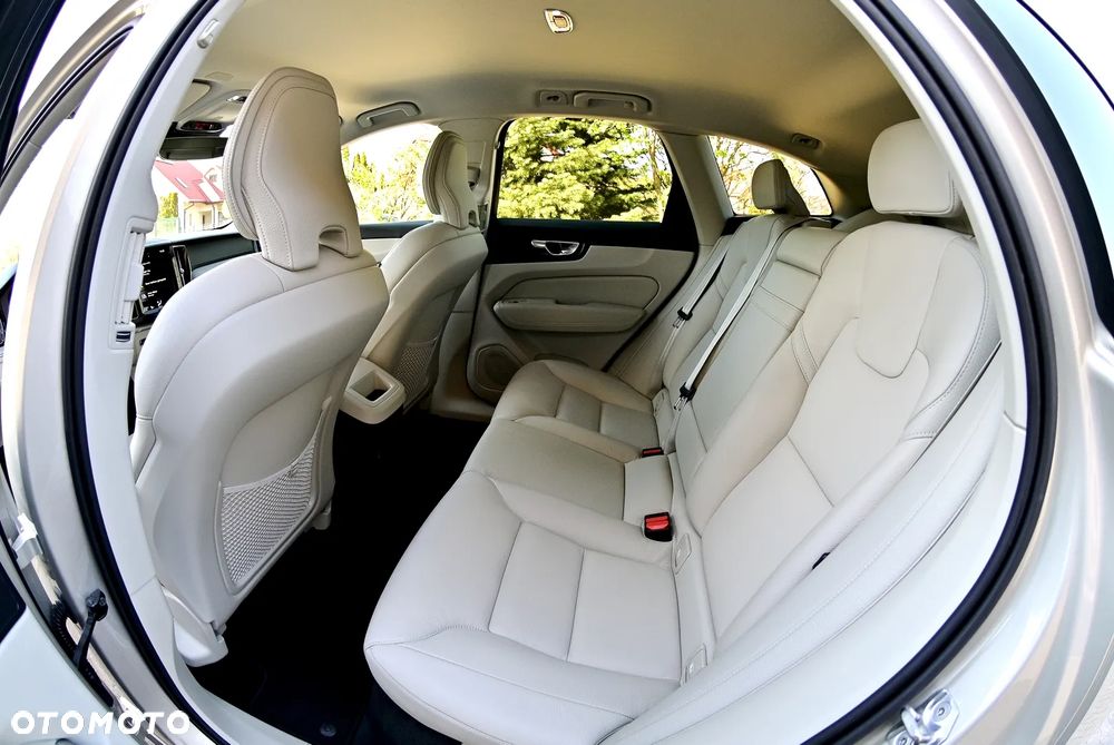 Volvo XC 60 D4 Geartronic Inscription - 28