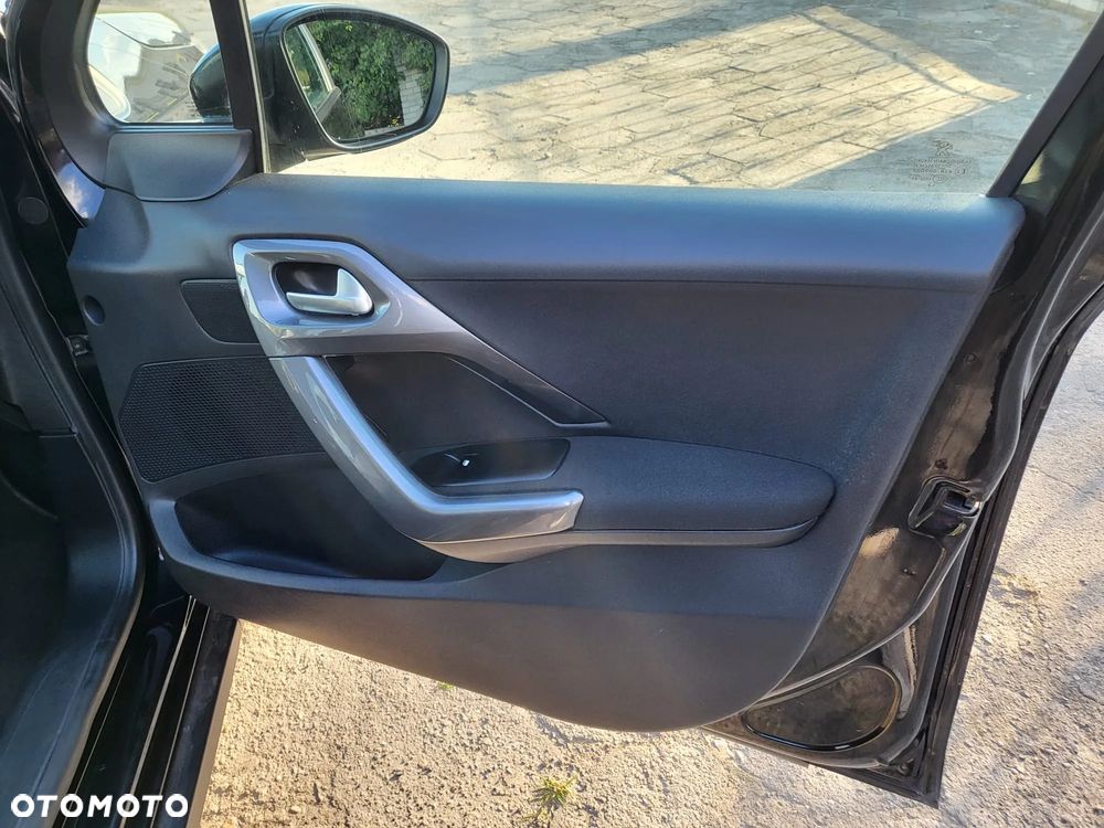 Peugeot 2008 PureTech 110 Stop&Start Style - 23