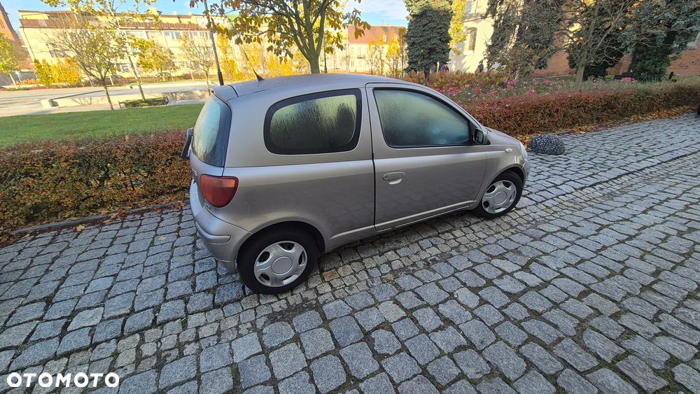 Toyota Yaris 1.3 Terra Plus - 5