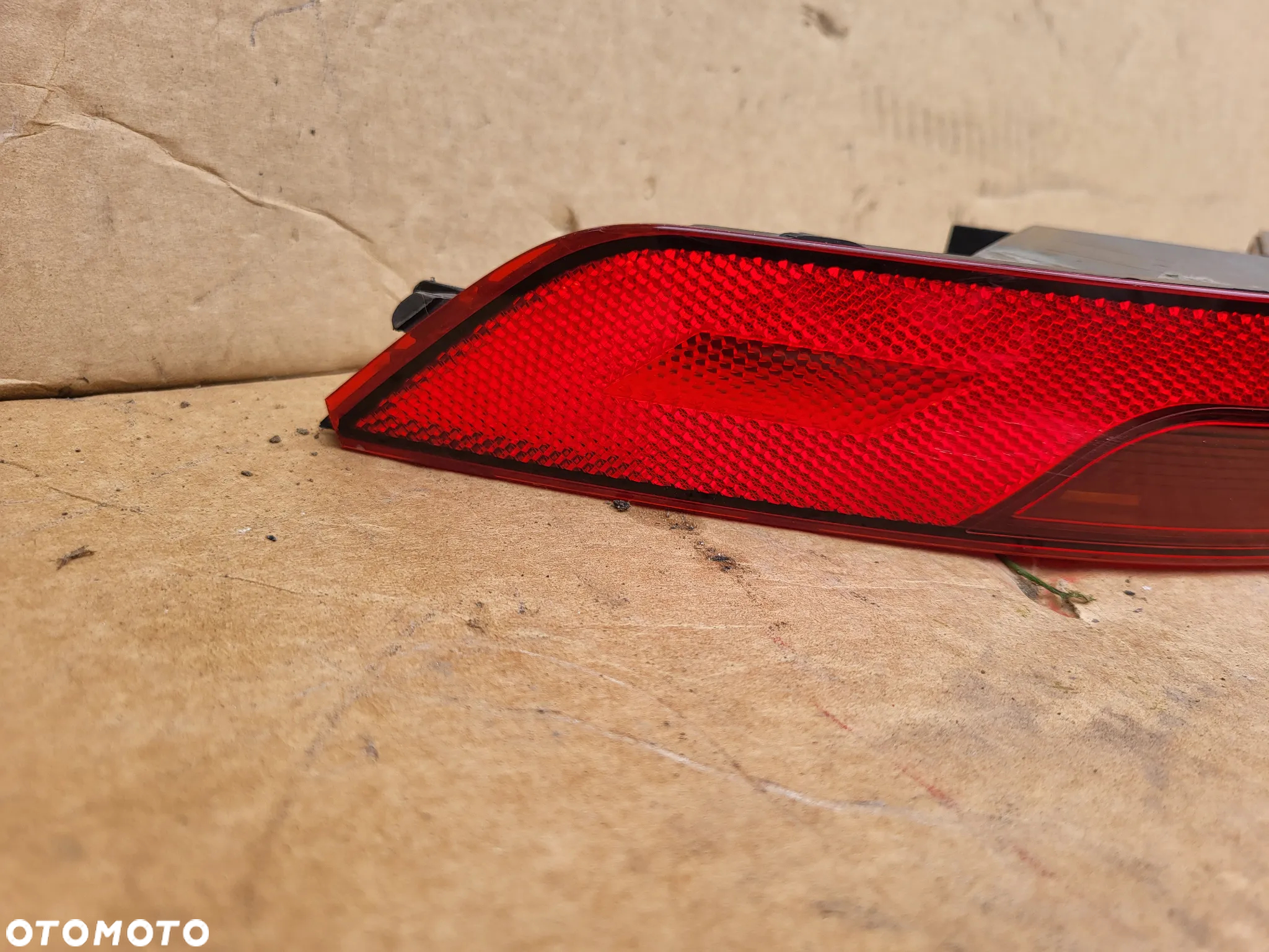 LAMPA TYL W ZDERZAK AUDI Q5 II 80A945070B 80A945069B - 31