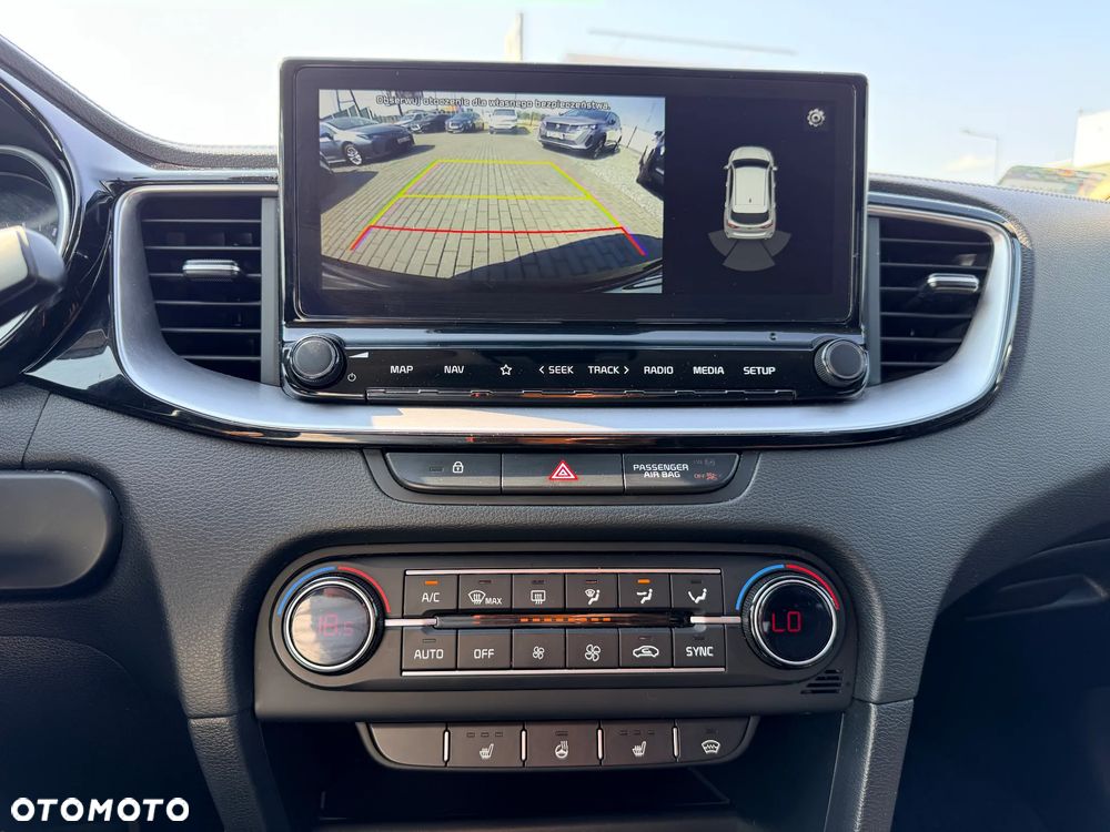 Kia Ceed 1.5 T-GDI L Business Line Plus DCT - 28