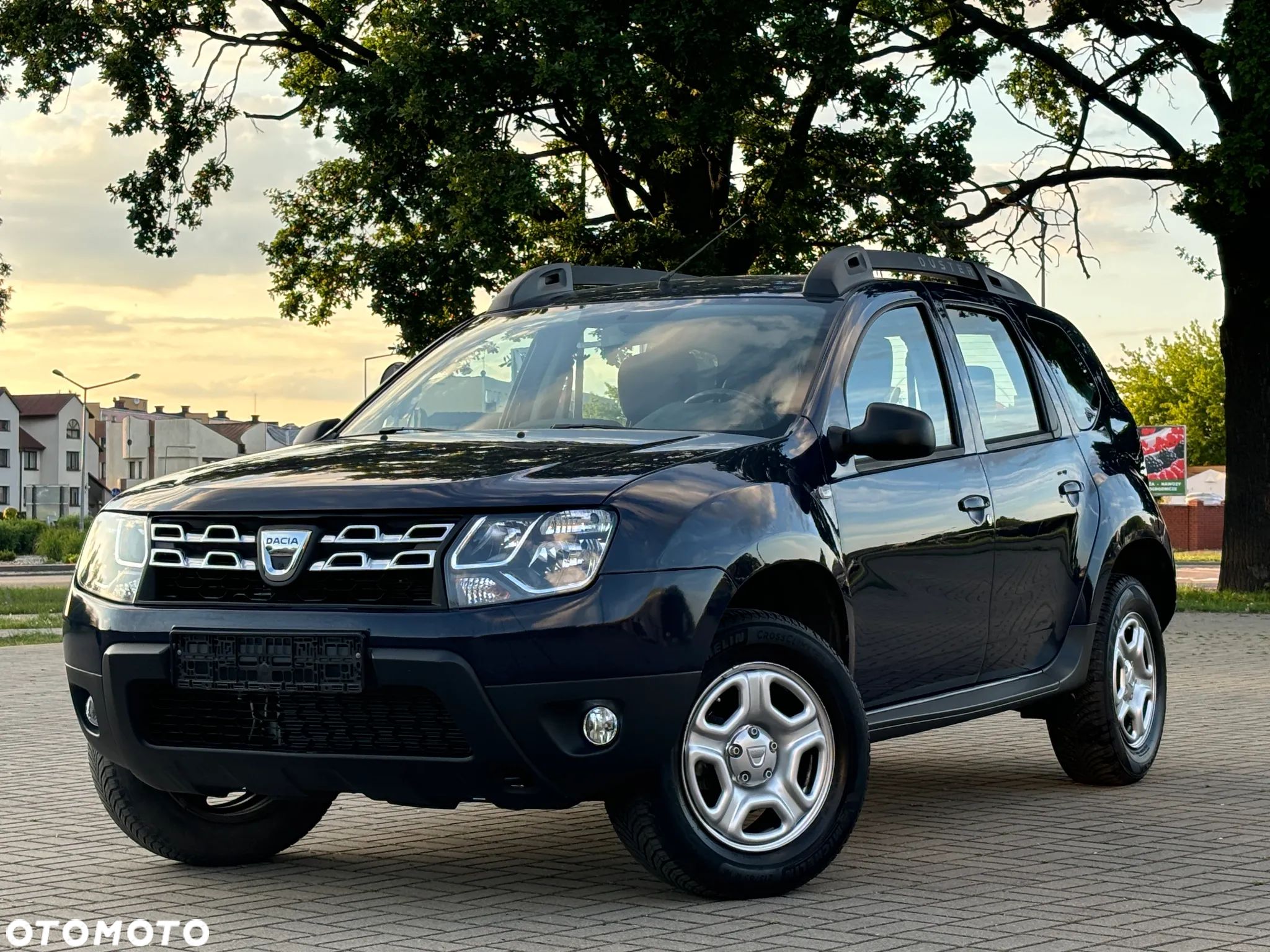 Dacia Duster 1.6 SCe Ambiance S&S - 1