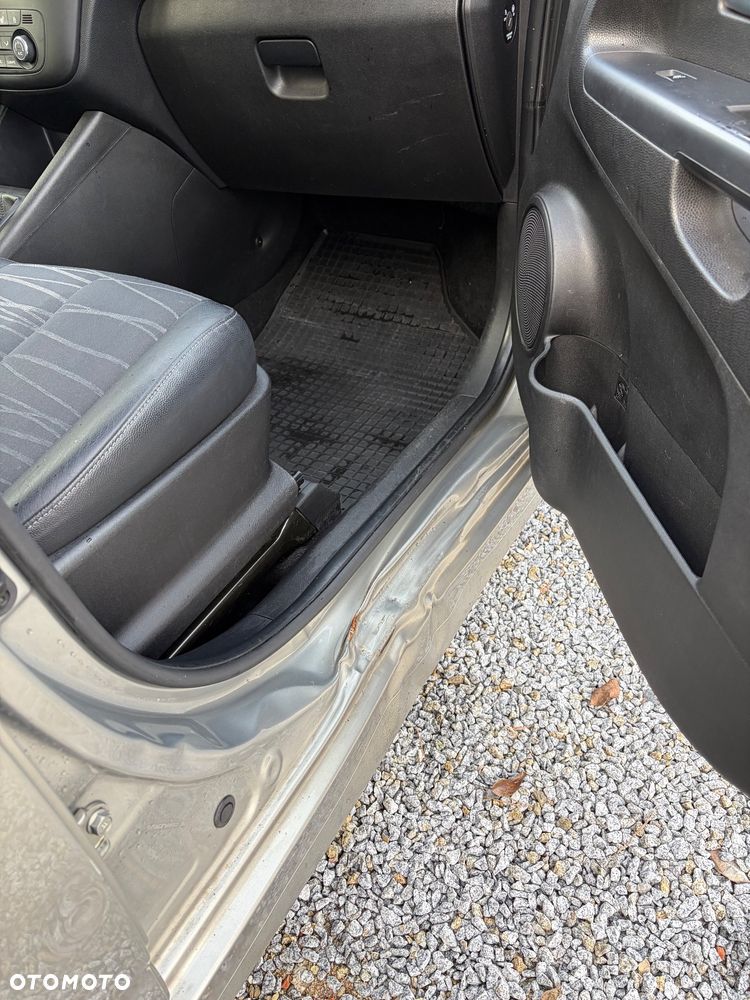 Kia Venga 1.6 Business Line - 18