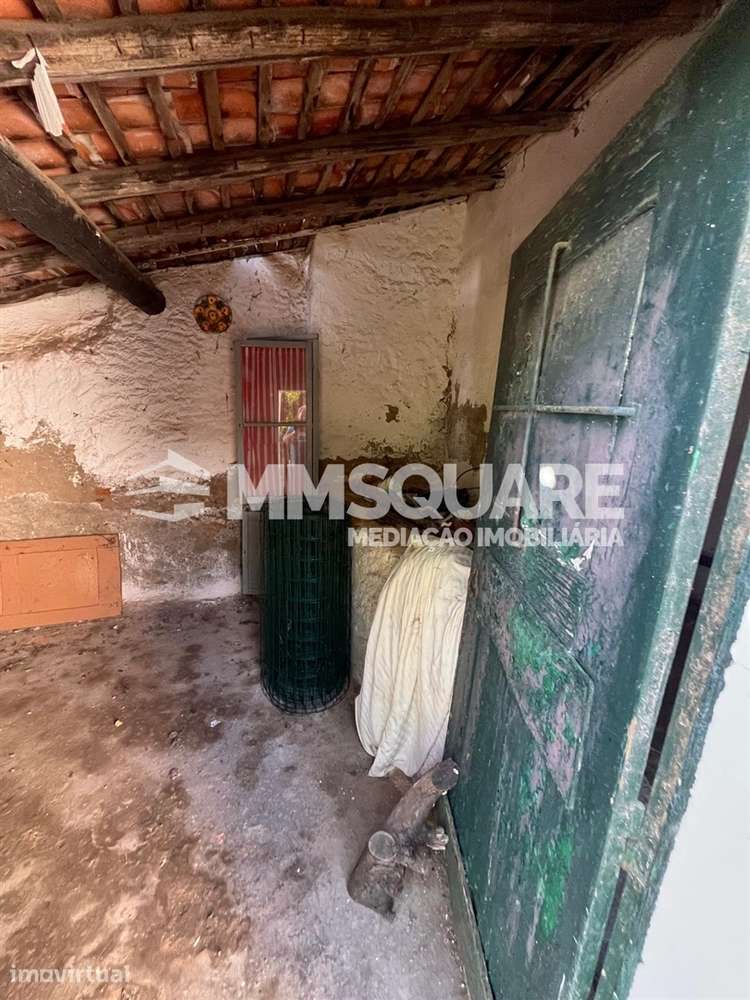 Moradia T3 inserida na zona histórica de Ourique - Grande imagem: 4/22