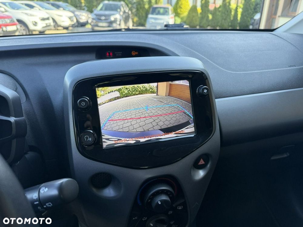 Toyota Aygo x-play - 20
