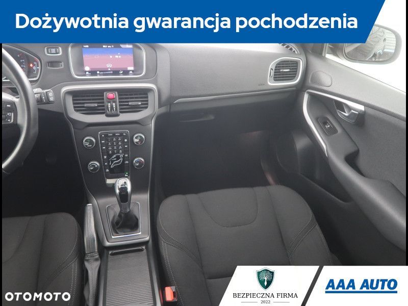 Volvo V40 - 9