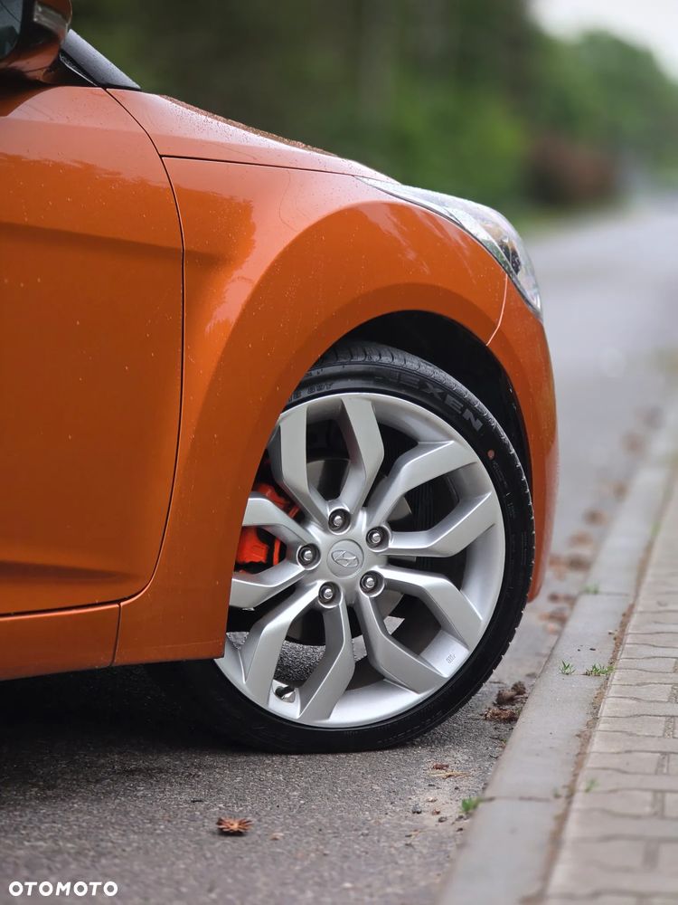 Hyundai Veloster 1.6 GDI Premium - 38