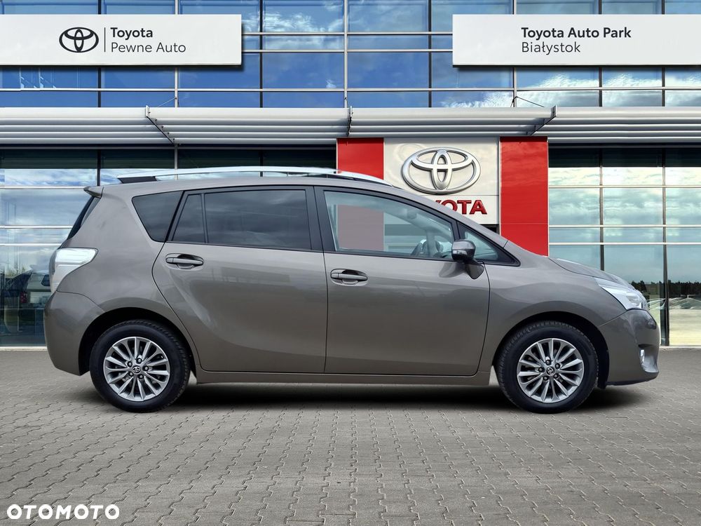 Toyota Verso 1.8 Premium EU6 - 6