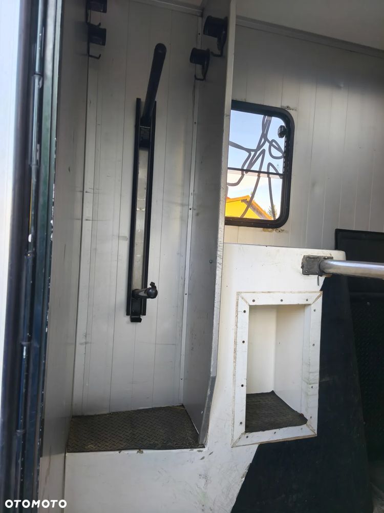 Renault Master Koniowóz 2.5dci Klima Automat - 9