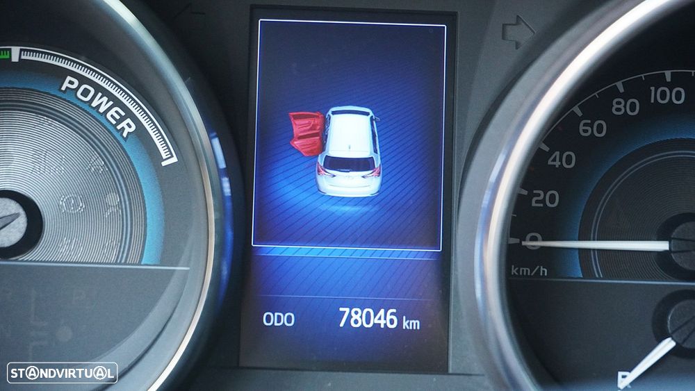 Toyota Auris 1.8 HSD Comfort +P.Techno+P.Sport - 22