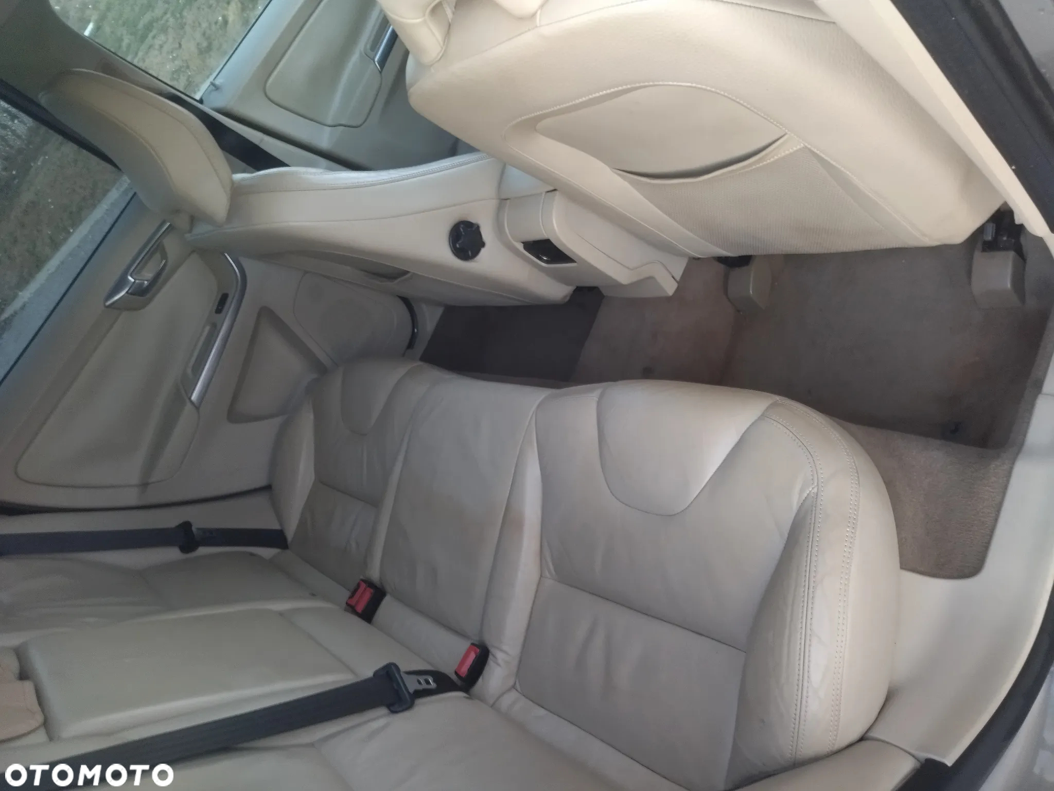 Volvo XC 60 - 4