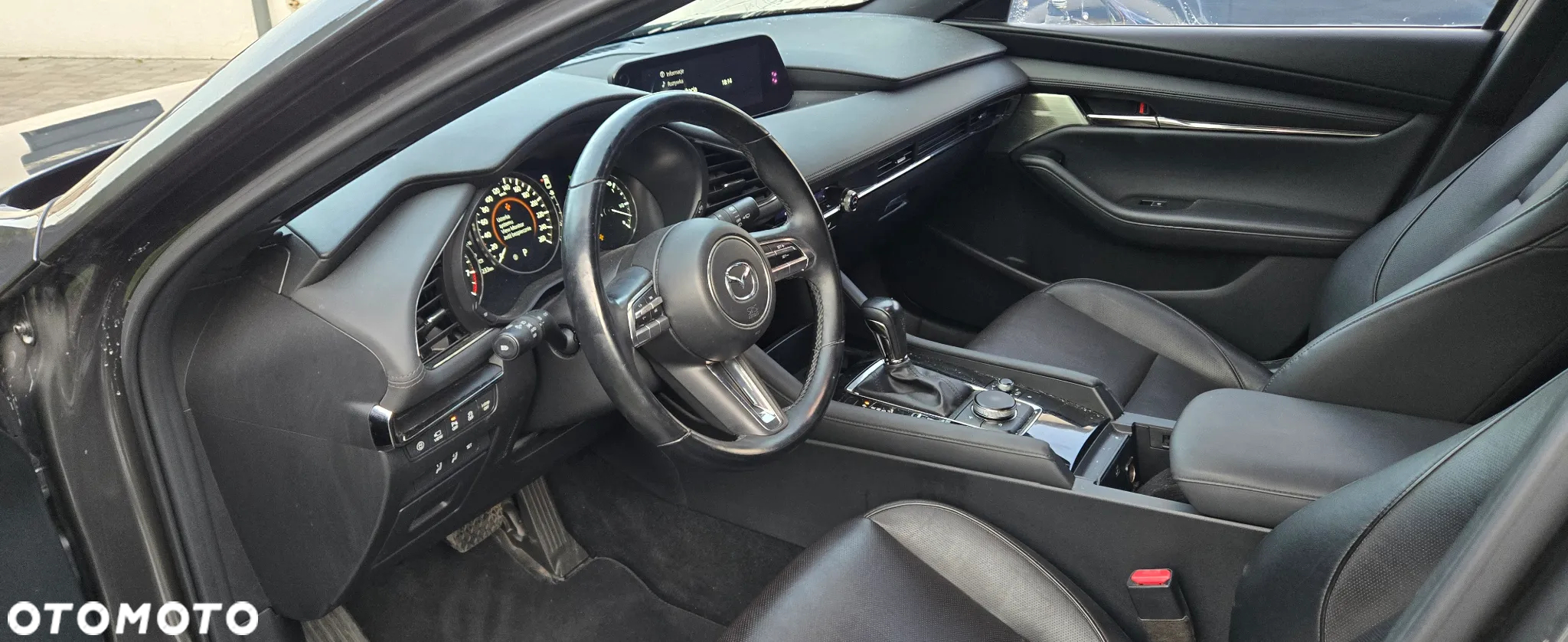 Mazda 3 2.0 mHEV Hikari - 13