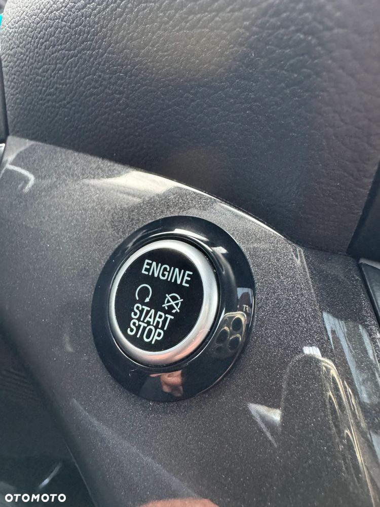 Ford Kuga 2.0 TDCi 4x4 ST-Line - 22