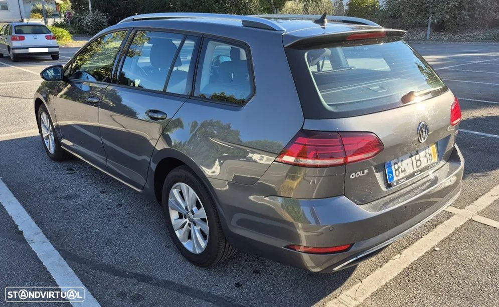 VW Golf Variant 1.6 TDi Confortline - 4