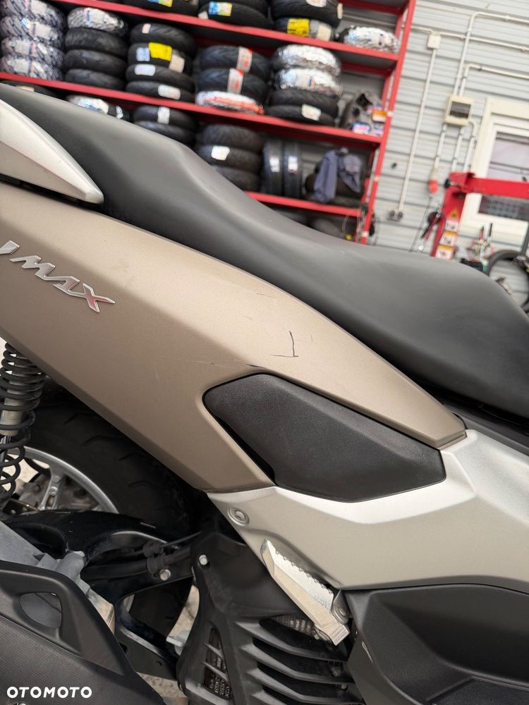 Yamaha NMAX - 14