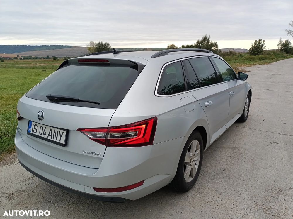 Skoda Superb 2.0 TDI DSG Active - 4