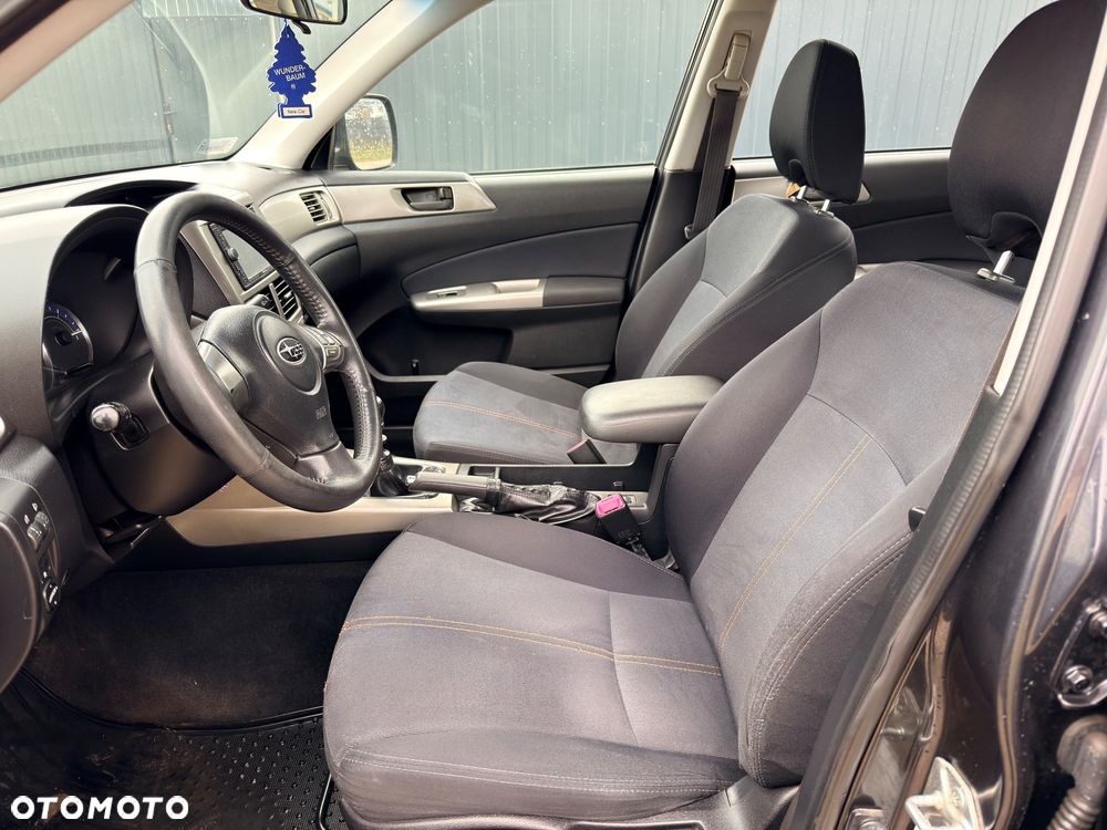 Subaru Forester 2.0D VR 000 Euro5 - 20