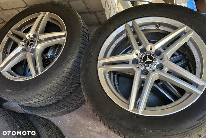 Mercedes-Benz GLA 250 7G-DCT UrbanStyle Edition - 15