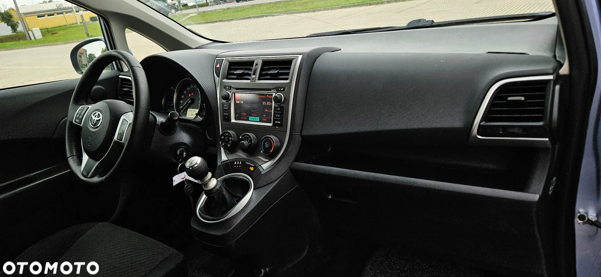 Toyota Verso S 1.4 D-4D Premium - 10