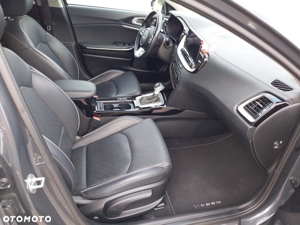 Kia XCeed 1.6 T-GDI OPF DCT7 PLATINUM - 29