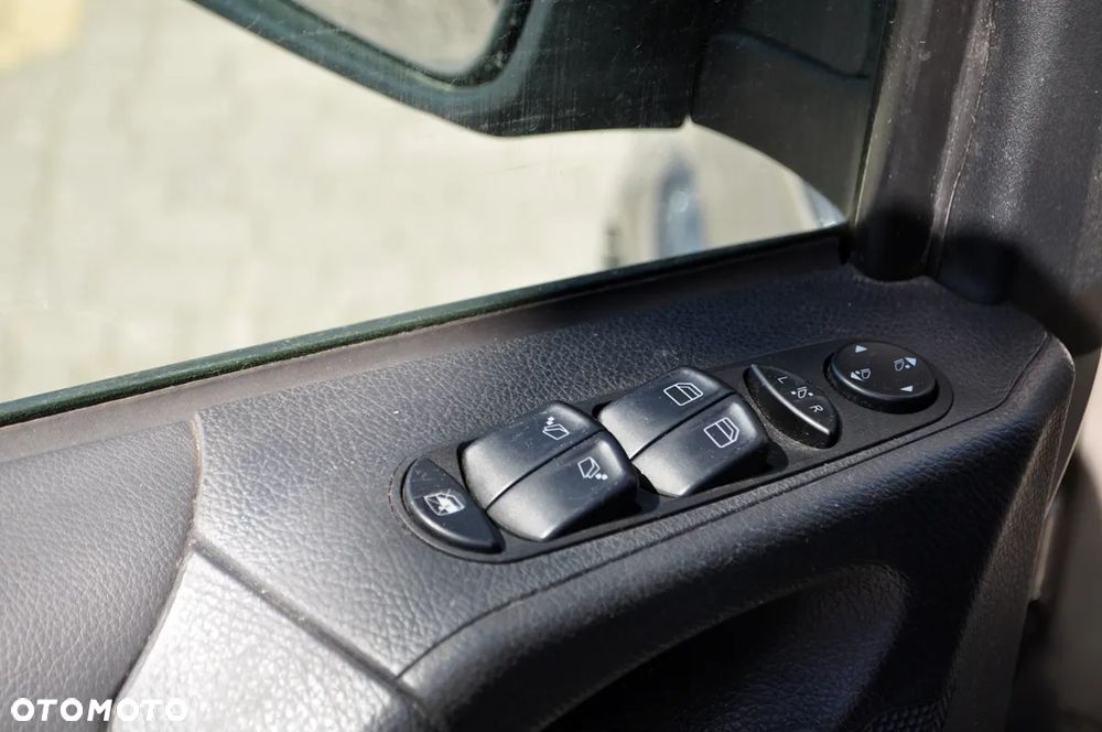 Mercedes-Benz Viano 2.8 CDI Ambiente (d³ugi) - 14