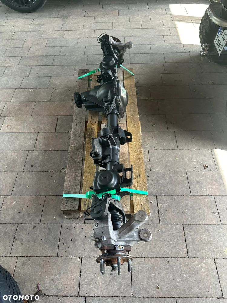 Most przedni Jeep Wrangler 4xe JL Sahara P68294356AH - 2