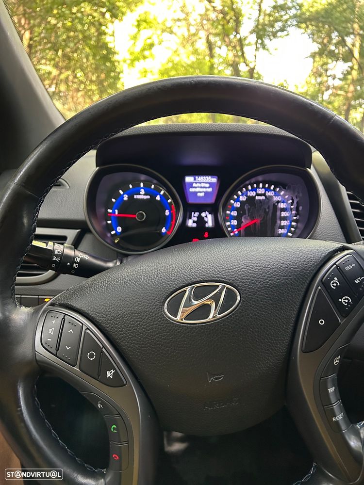Hyundai i30 1.6 CRDI Blue Comfort J16 - 23