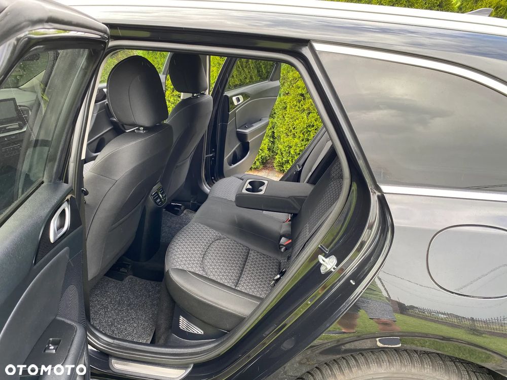 Kia Ceed 1.6 GDI DCT OPF Inspiration - 28