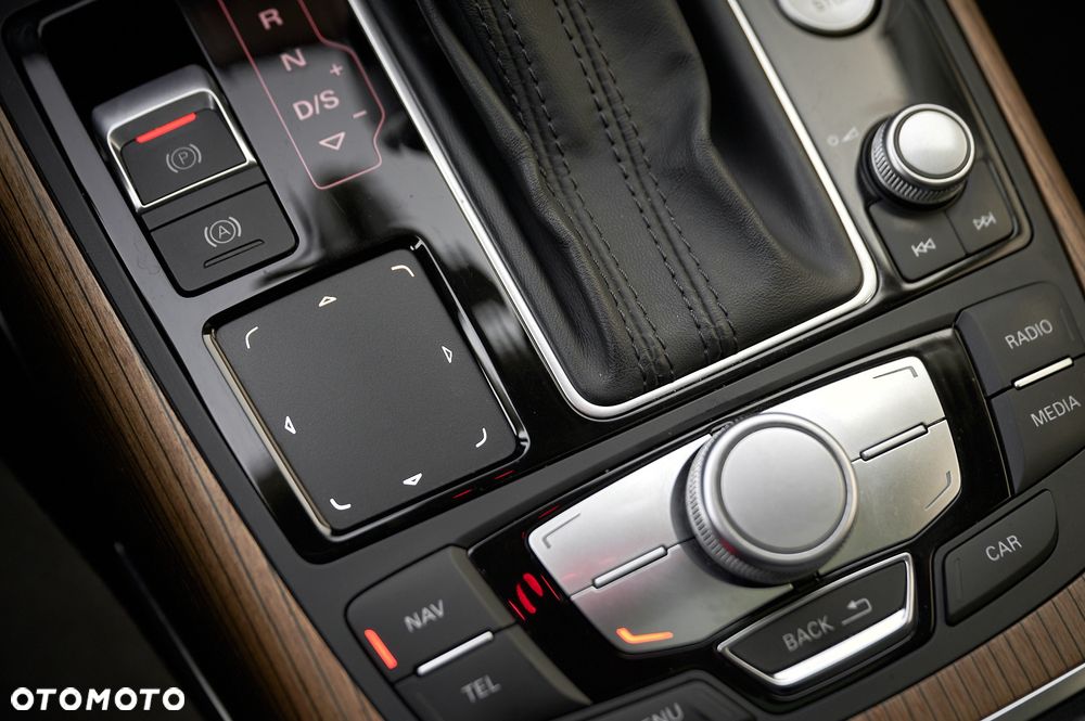 Audi A6 Avant 2.0 TDI ultra S tronic - 40