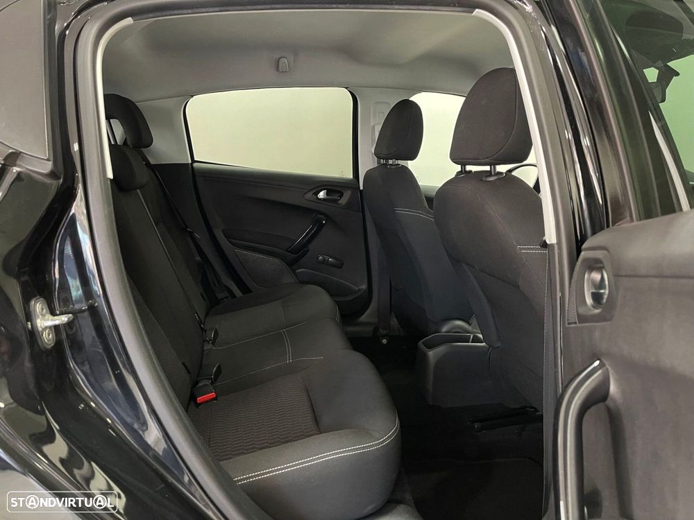 Peugeot 208 1.2 PureTech Style - 20