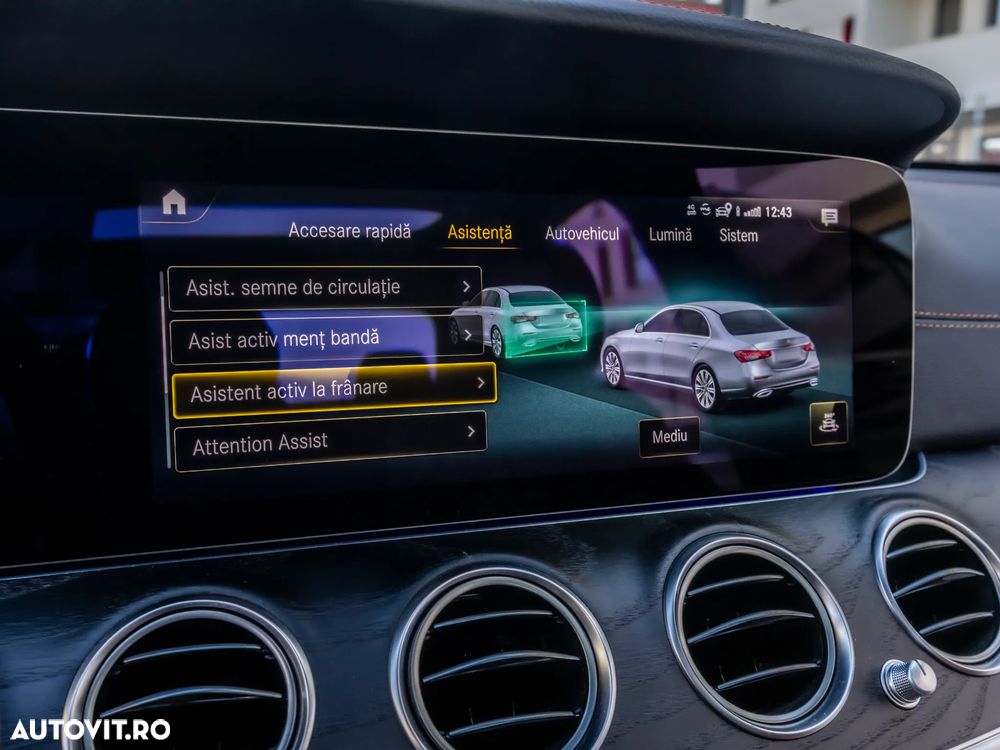 Mercedes-Benz E 300 de 4Matic 9G-TRONIC AMG Line - 34