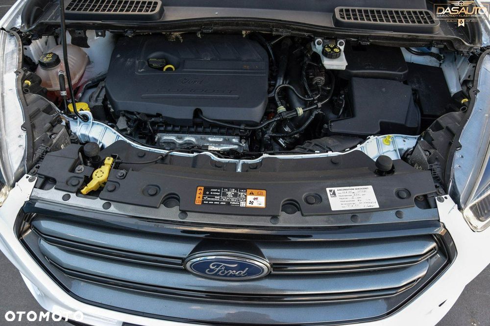 Ford Kuga - 36