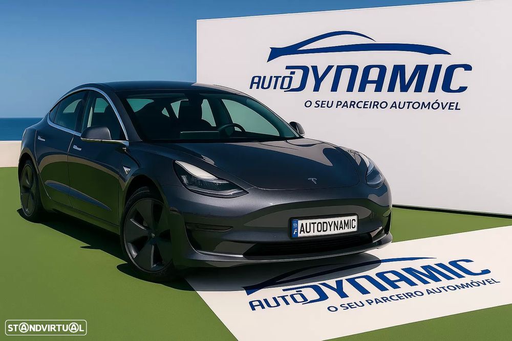 Tesla Model 3 - 1