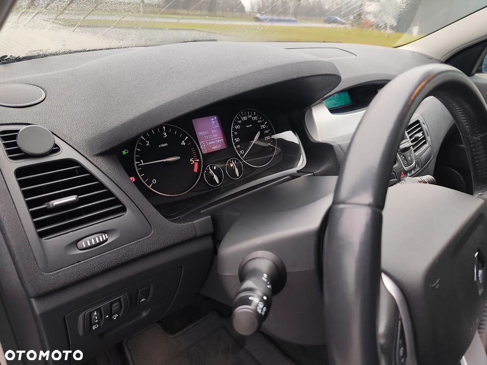 Renault Laguna dCi 150 FAP Dynamique - 8