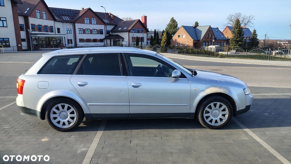 Audi A4 Avant 1.8T - 4