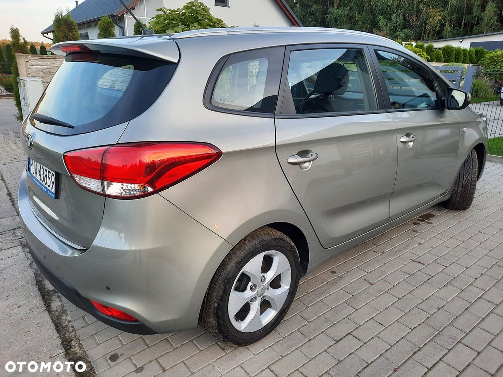 Kia Carens 2013 photo 5