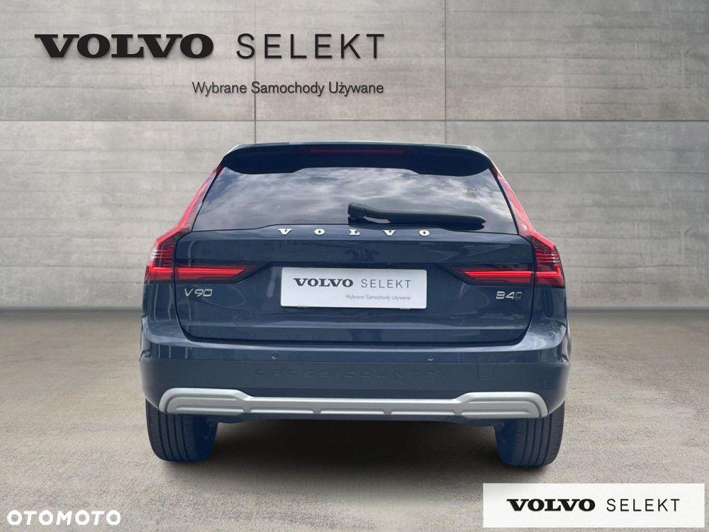 Volvo V90 Cross Country - 8